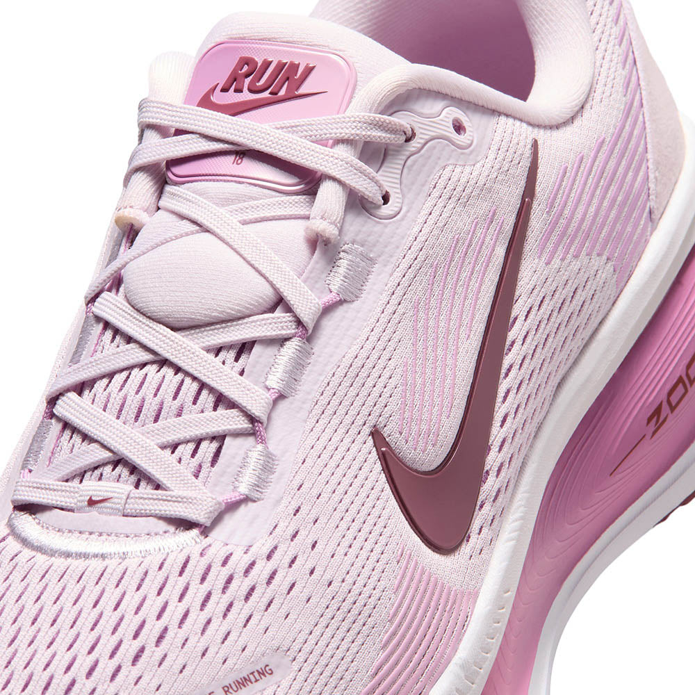NIKE Vomero 18 รองเท้าวิ่งผู้หญิง Supersports Thailand