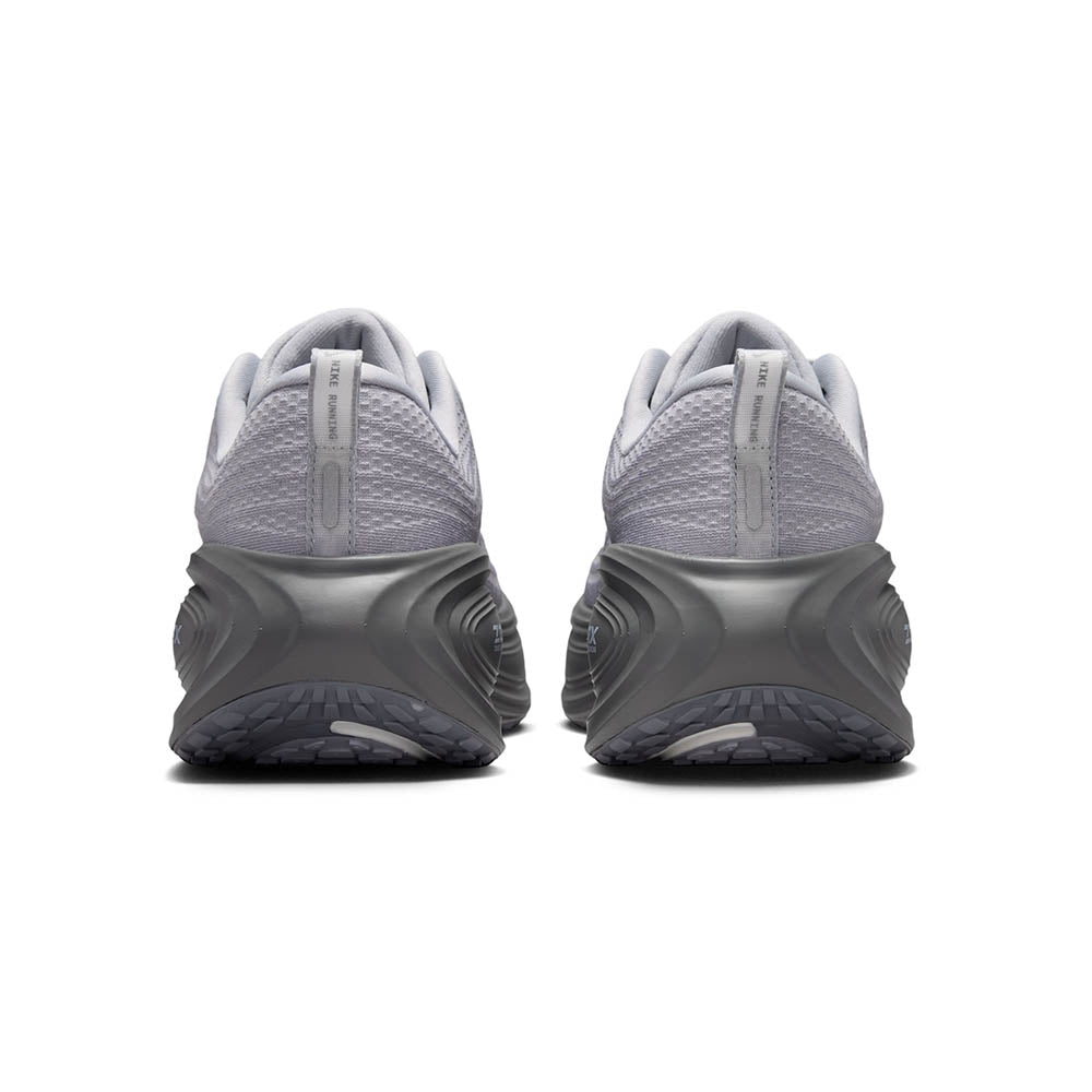 NIKE Vomero Plus รองเท้าวิ่งผู้ชาย Supersports Thailand