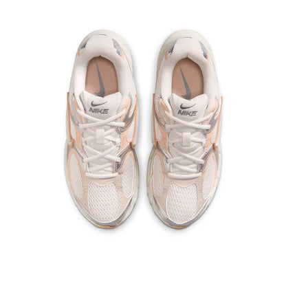 NIKE V5 RNR Women's Lifestyle Shoes