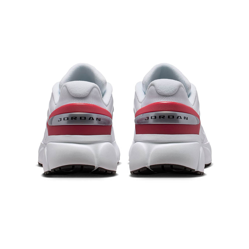 NIKE Jordan Trunner Flow รองเท้าบาสเกตบอลผู้ชาย Supersports Thailand