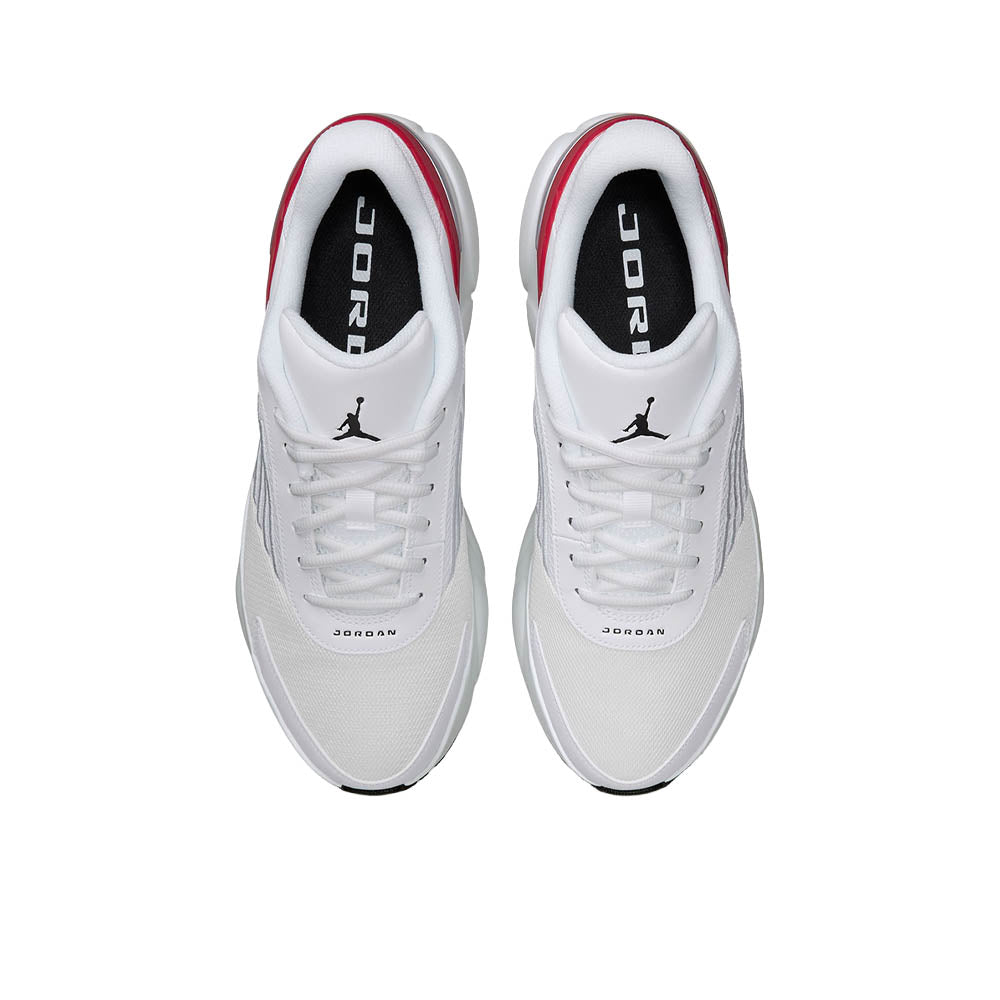 NIKE Jordan Trunner Flow รองเท้าบาสเกตบอลผู้ชาย Supersports Thailand