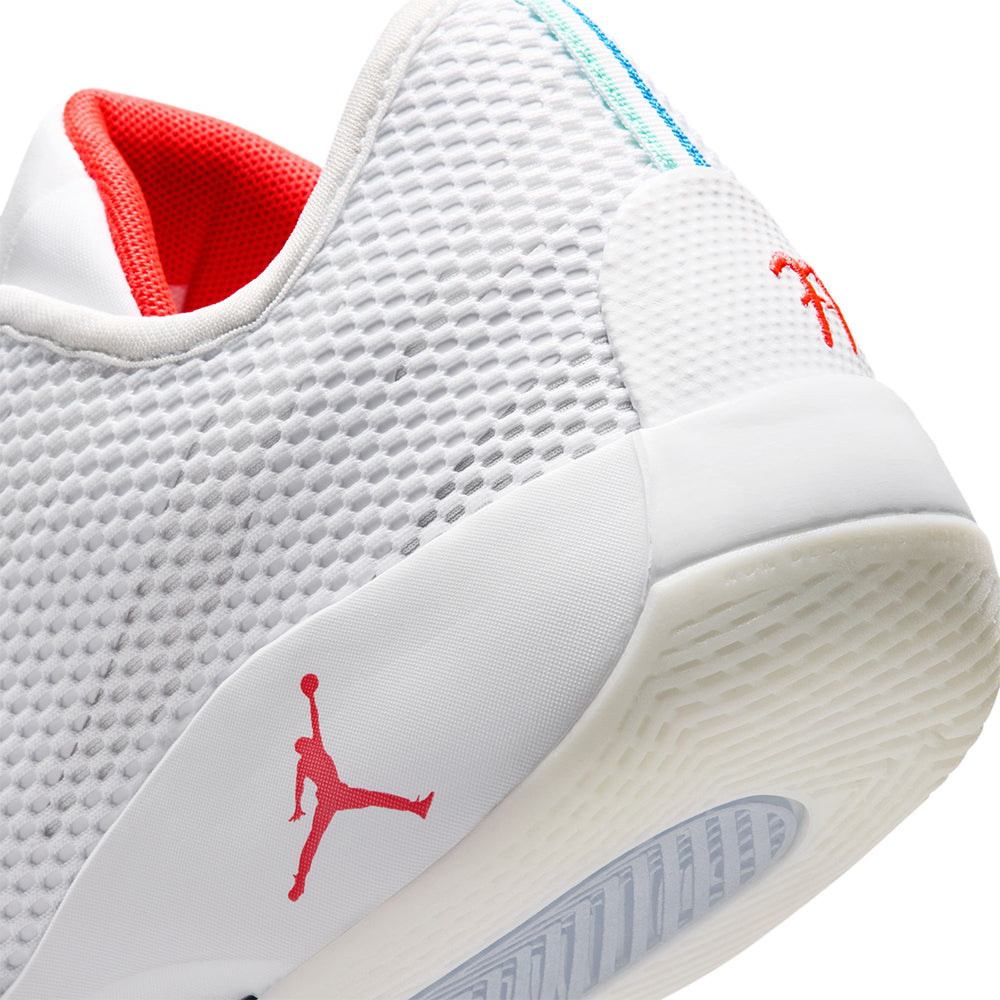 NIKE Luka 77 'Chicago' PF Men's Basketball Shoes - Supersports Thailand Supersports Thailand