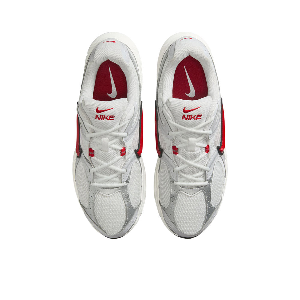 NIKE V5 RNR รองเท้าลำลองผู้ชาย