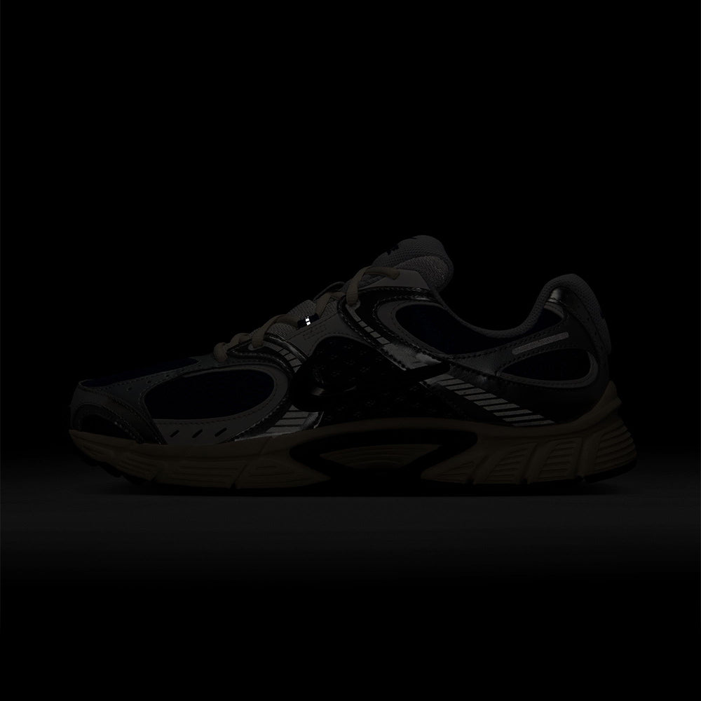 NIKE V5 RNR Men's Lifestyle Shoes