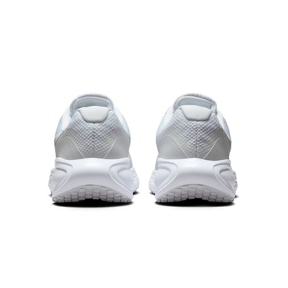 NIKE Revolution 8 รองเท้าวิ่งผู้ชาย