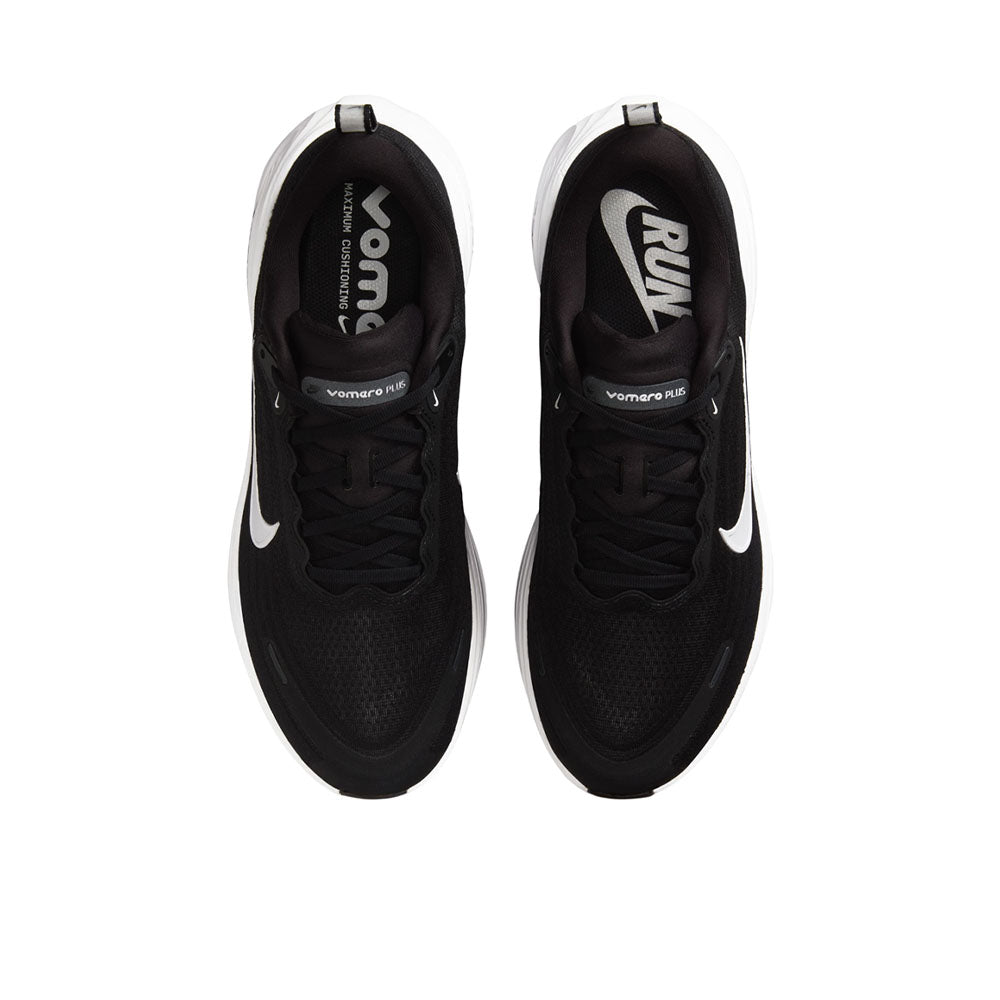 NIKE Vomero Plus Extra Wide รองเท้าวิ่งผู้ชาย