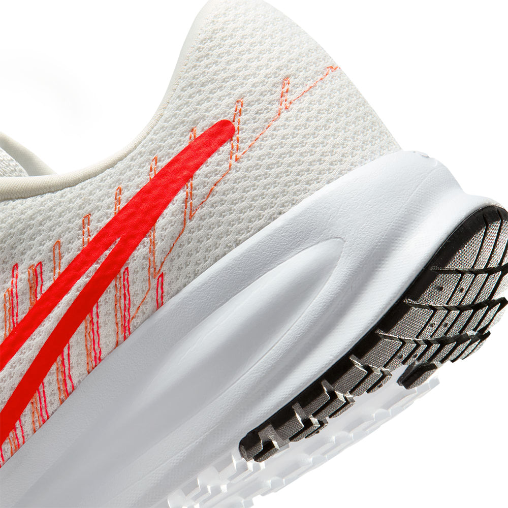 NIKE Run Defy Men's Running Shoes - Supersports Thailand