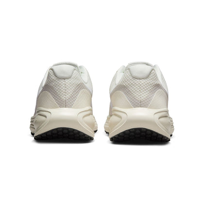 NIKE Revolution 8 รองเท้าวิ่งผู้หญิง