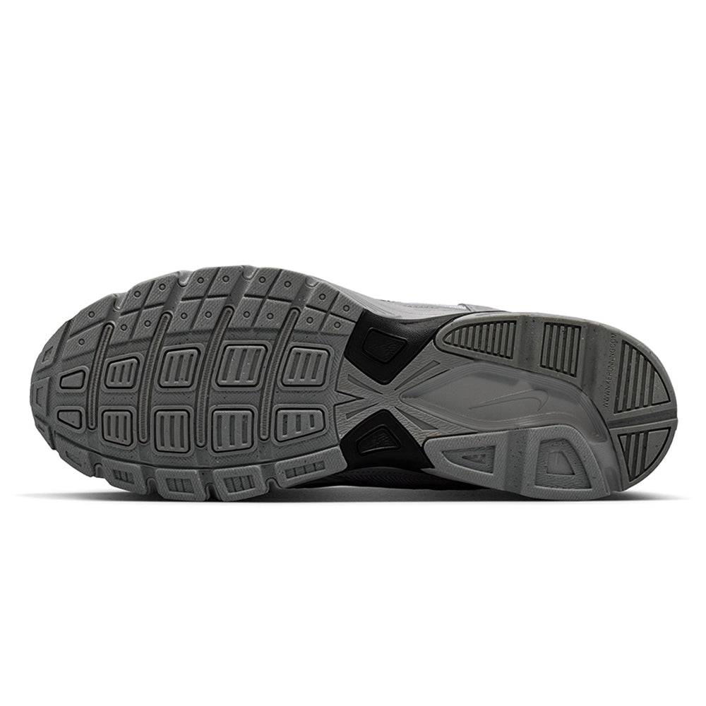 NIKE Initiator รองเท้าลำลองผู้ชาย Supersports Thailand