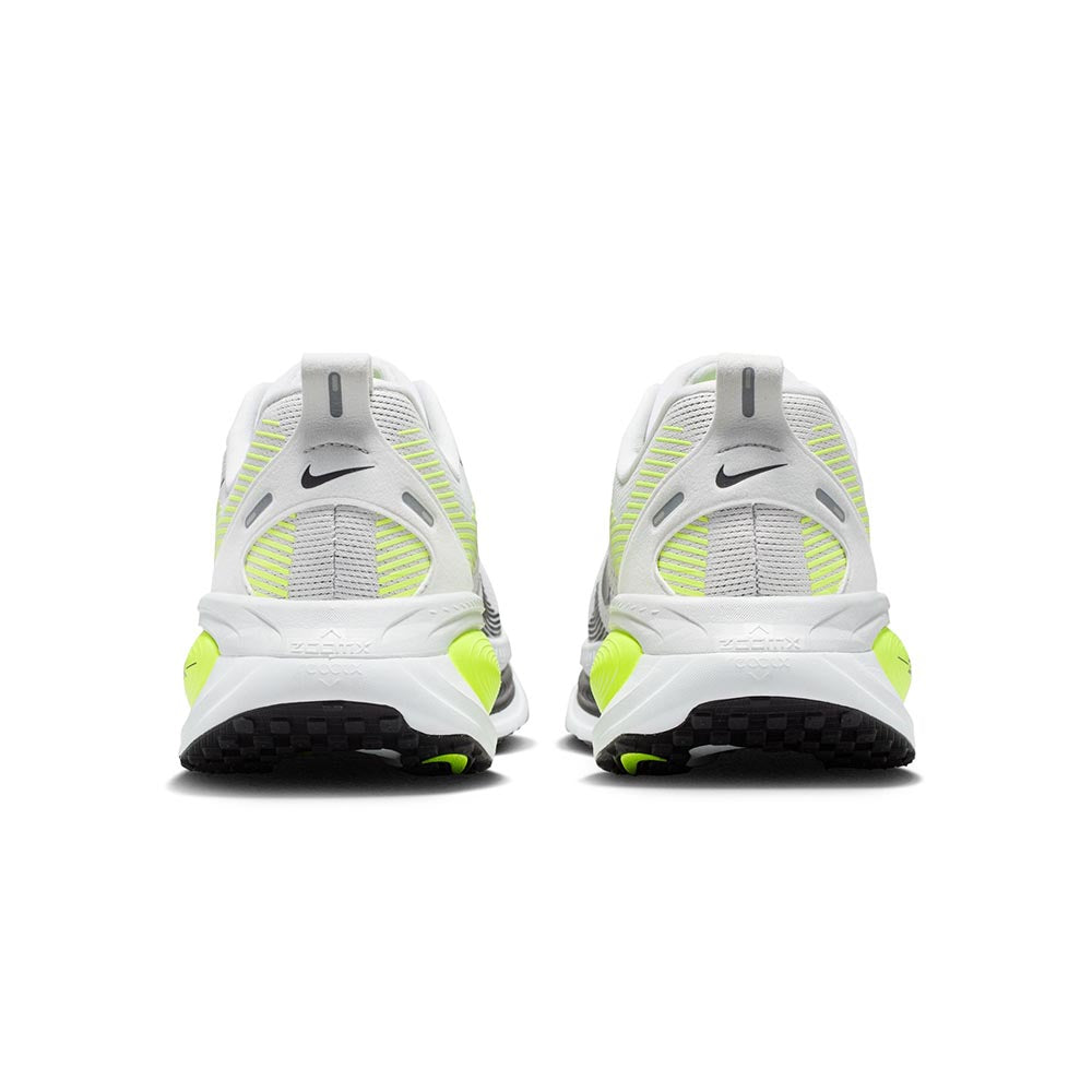 NIKE Vomero 18 รองเท้าวิ่งผู้ชาย Supersports Thailand