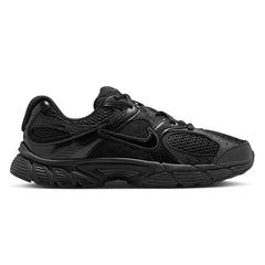 NIKE V5 RNR Boys Running Shoes
