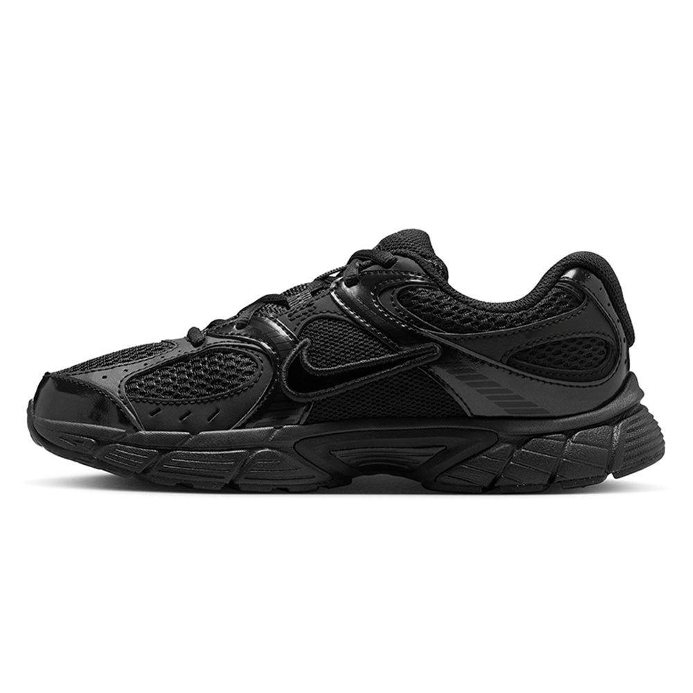 NIKE V5 RNR Boys Running Shoes