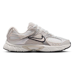 NIKE V5 RNR Boys Running Shoes