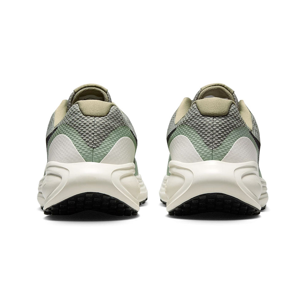 NIKE Revolution 8 รองเท้าวิ่งผู้ชาย