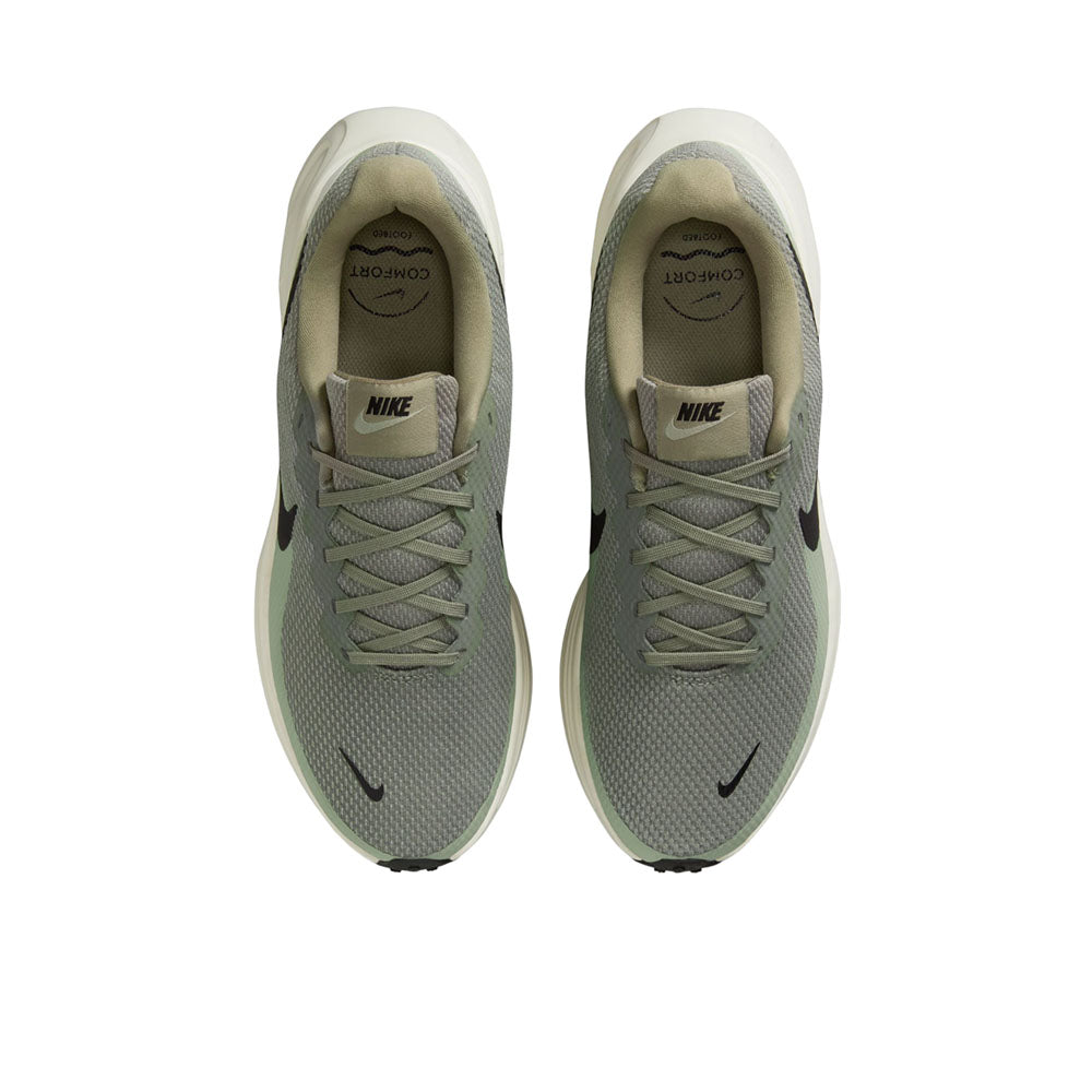 NIKE Revolution 8 รองเท้าวิ่งผู้ชาย