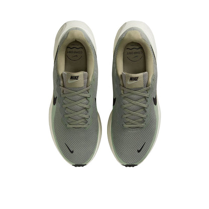 NIKE Revolution 8 รองเท้าวิ่งผู้ชาย