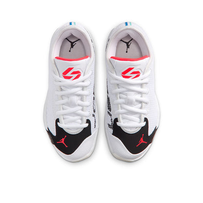 NIKE Luka 77 "Bred" Kids Basketball Shoes - Supersports Thailand