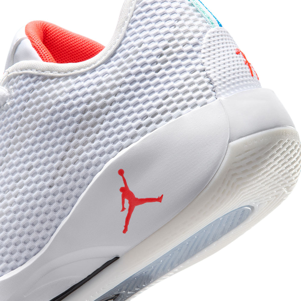 NIKE Luka 77 "Bred" Kids Basketball Shoes - Supersports Thailand