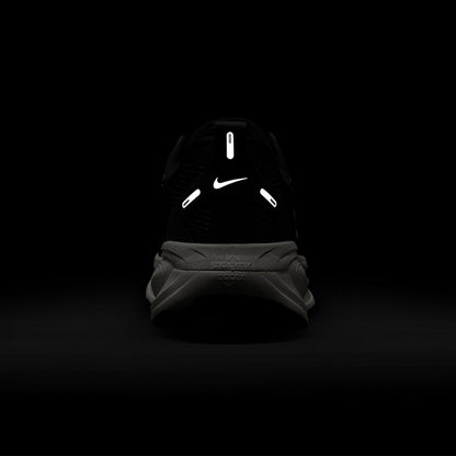 NIKE Vomero 18 Women's Running Shoes