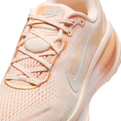 NIKE Vomero 18 Women's Running Shoes