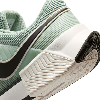 NIKE GP Challenge 1.5 Hard Court Men's Tennis Shoes - Supersports Thailand