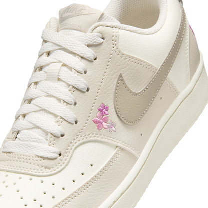 NIKE Court Vision Low SE "Stitched Floral" รองเท้าลำลองผู้หญิง