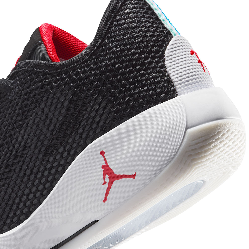 NIKE Luka 77 "Bred" Kids Basketball Shoes - Supersports Thailand Supersports Thailand