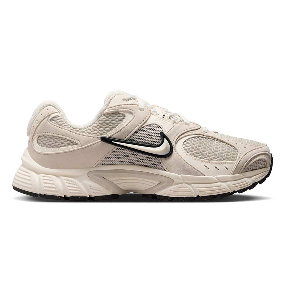 NIKE V5 RNR Women's Lifestyle Shoes - Supersports Thailand