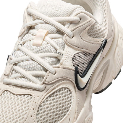 NIKE V5 RNR Women's Lifestyle Shoes - Supersports Thailand