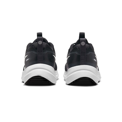 NIKE Cosmic Runner Kids Running Shoes - Supersports Thailand