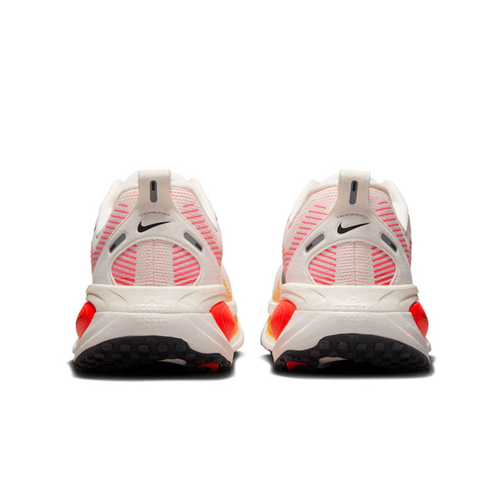 NIKE Vomero 18 Women's Running Shoes