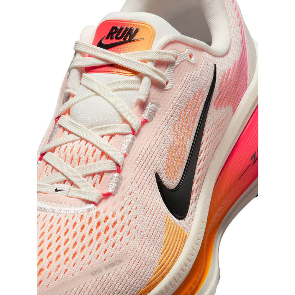 NIKE Vomero 18 Women's Running Shoes