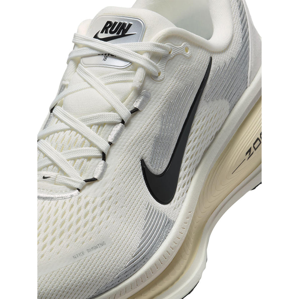NIKE Vomero 18 Women's Running Shoes