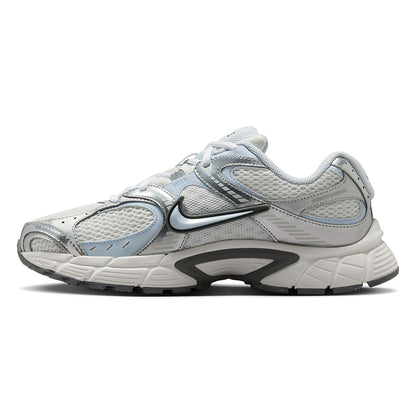 NIKE V5 RNR รองเท้าลำลองผู้หญิง