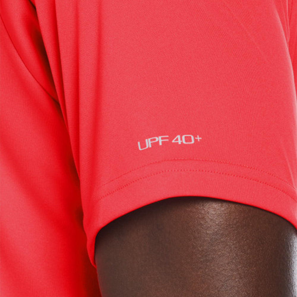NIKE Essential Short Sleeve Hydroguard เสื้อว่ายน้ำผู้ชาย