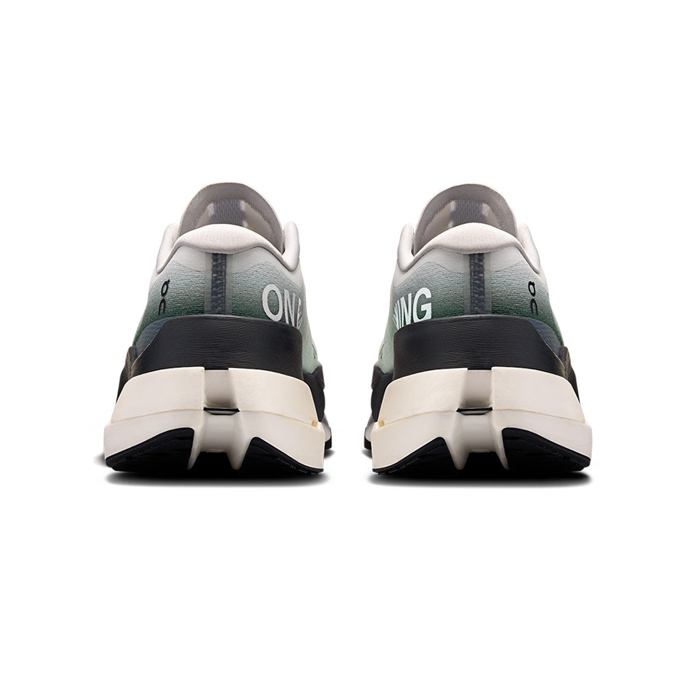 ON RUNNING Cloudboom Max Men's Running Shoes