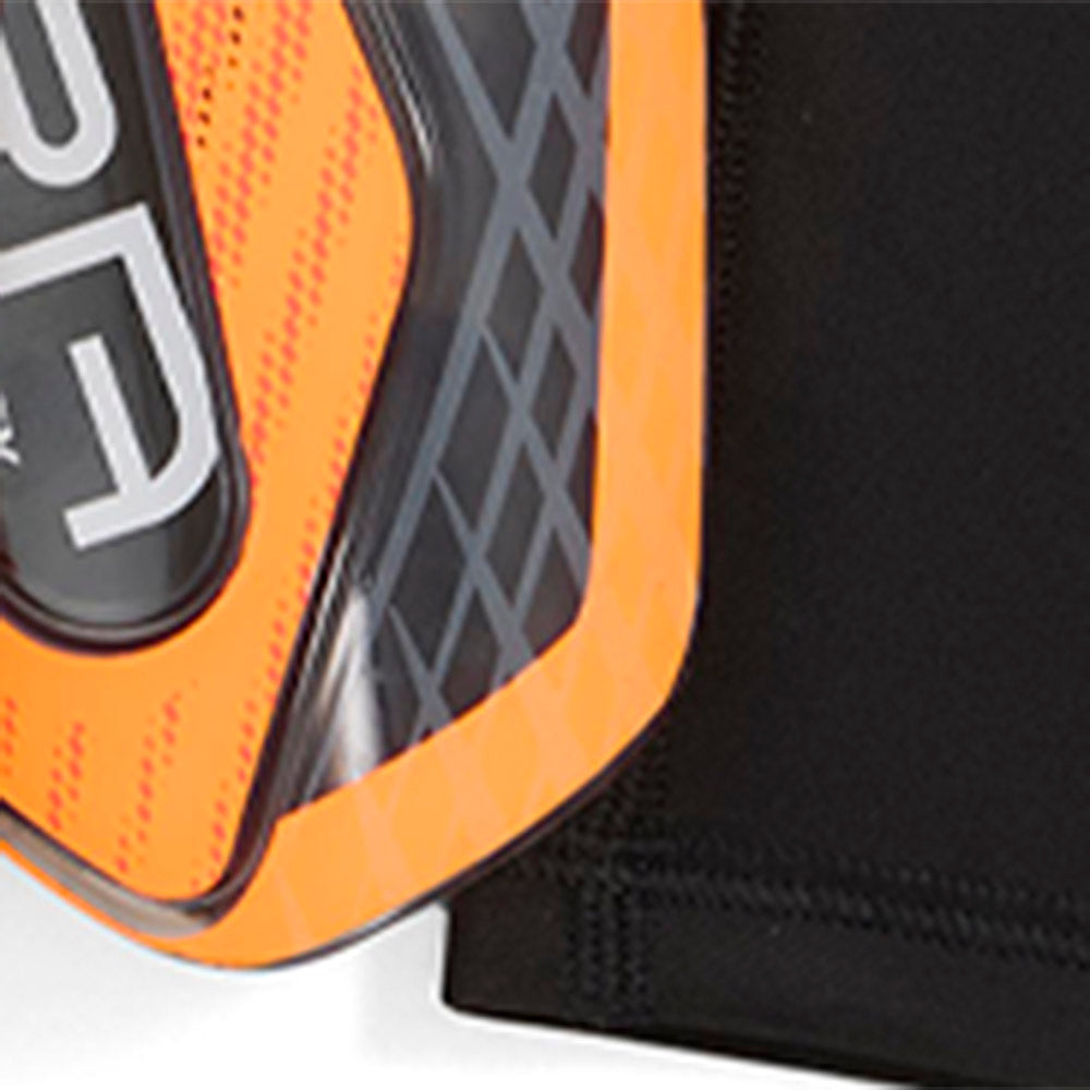 PUMA Ultra Flex สนับแข้งฟุตบอลผู้ชาย