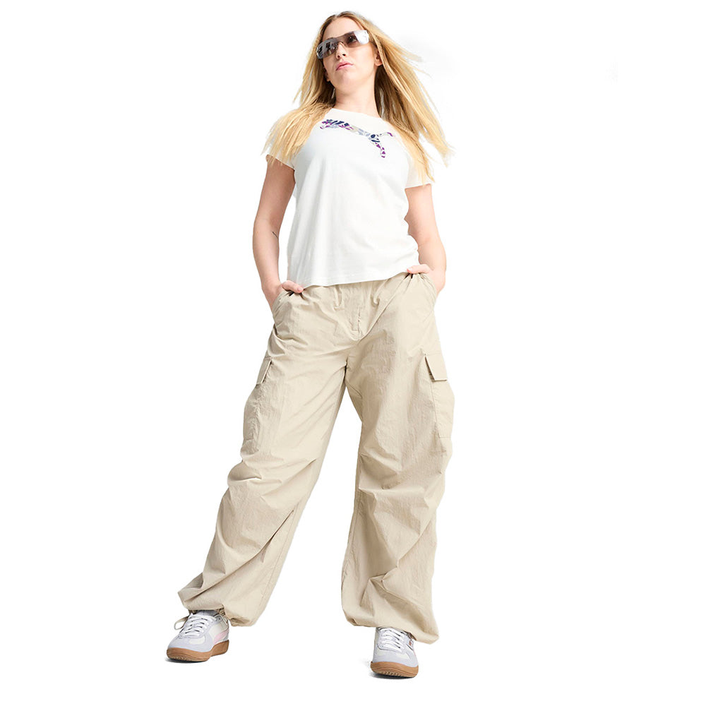 PUMA Graphics Floral Cat Logo เสื้อยืดผู้หญิง