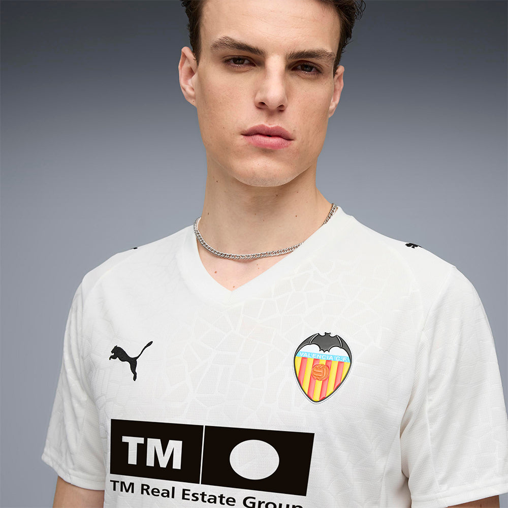 PUMA เสื้อแข่งผู้ชายทีมบาเลนเซีย ชุดเหย้า ฤดูกาล 2025/26