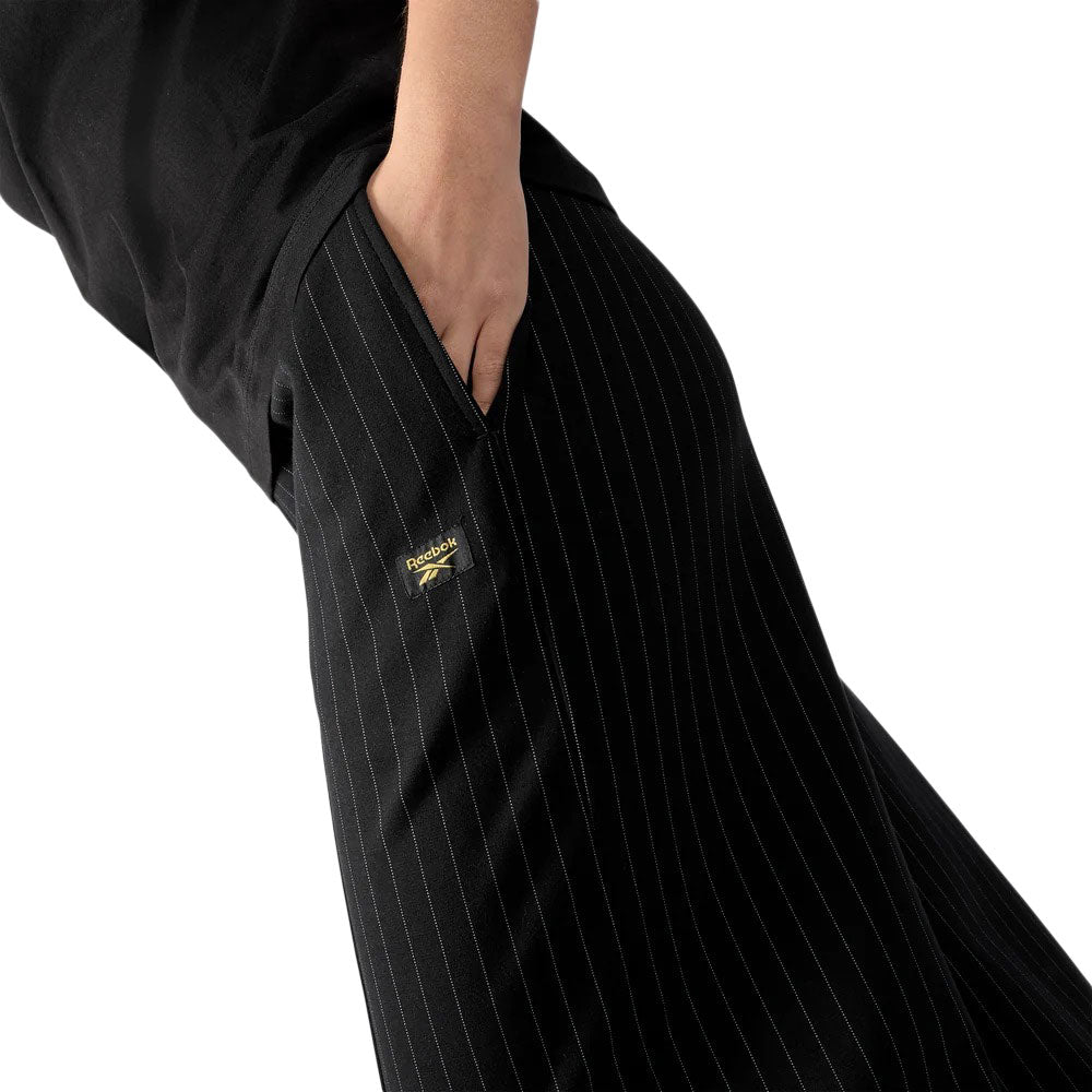 REEBOK Elevated Athletic Pinstripe Track กางเกงลำลองขายาวผู้หญิง Supersports Thailand