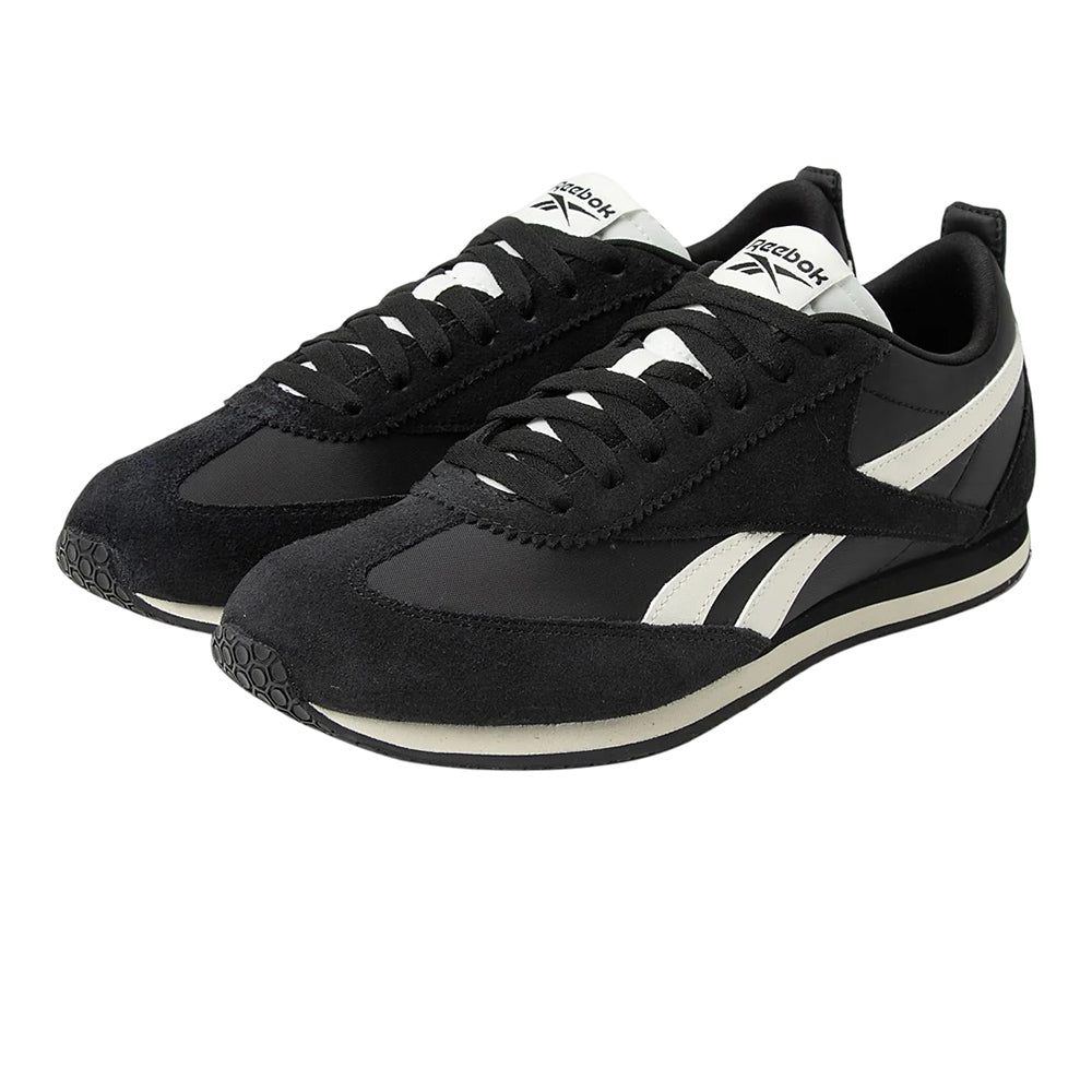 REEBOK R100 Unisex Lifestyle Shoes - Supersports Thailand
