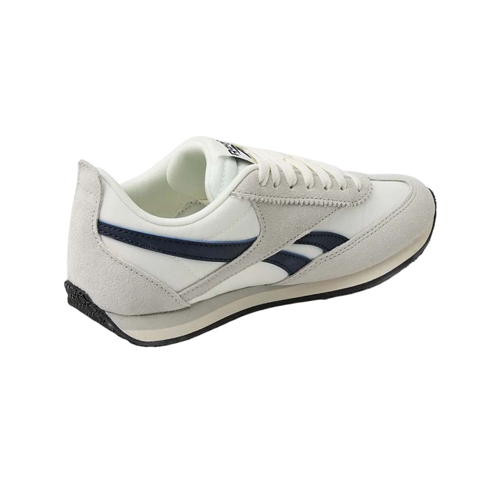 REEBOK R100 Unisex Lifestyle Shoes - Supersports Thailand