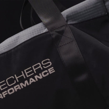 SKECHERS Performance กระเป๋ายิมทรงหมอนผู้ใหญ่