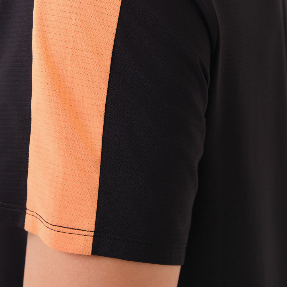 SKECHERS Running: Performance Men's Running T-Shirt - Supersports Thailand