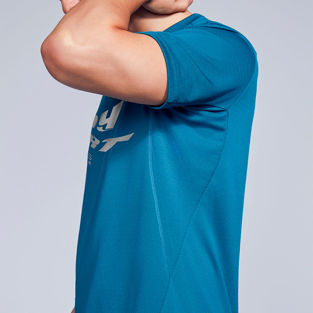 SKECHERS Urban Running: Performance Short Sleeve Tee Men's Running T-Shirt - Supersports Thailand