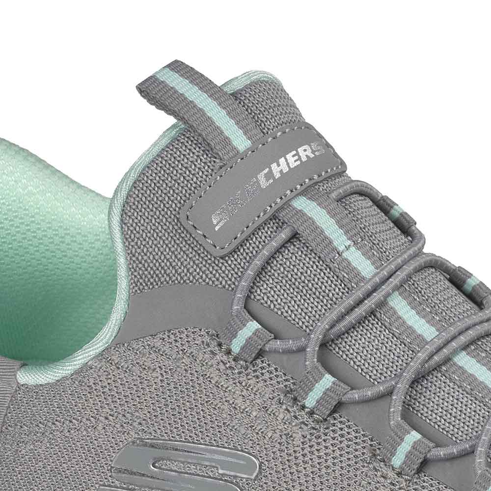 SKECHERS Hands Free Slip-ins: Summits - Dream Chaser Women's Lifestyle Shoes - Supersports Thailand