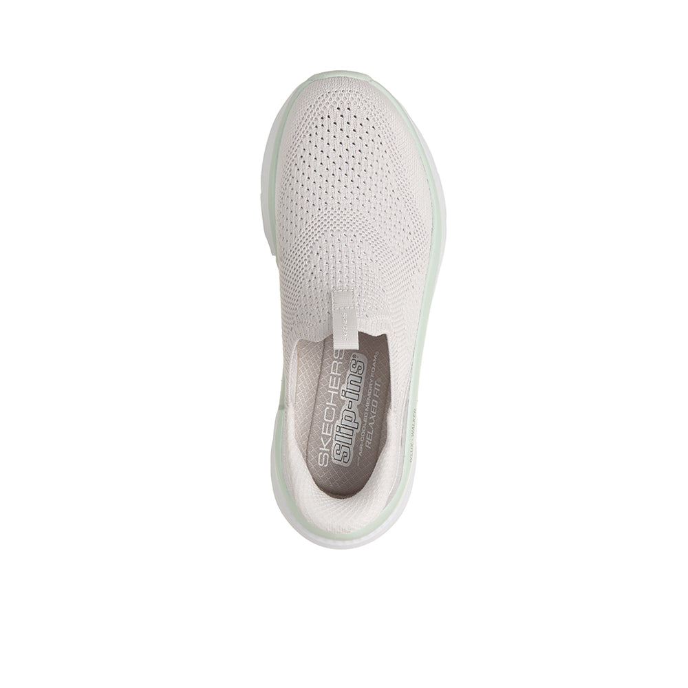 SKECHERS Hands Free Slip-ins: Sport D'Lux Walker 3.0 - Pure Flow Women's Lifestyle Shoes - Supersports Thailand Supersports Thailand