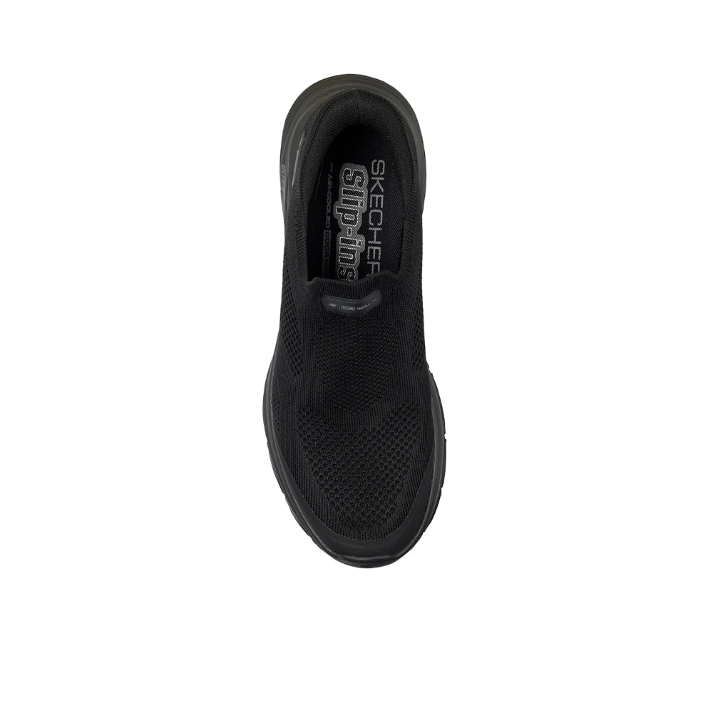 SKECHERS Hands Free Slip-ins: GO WALK 8 - Pelayo Men's Training Shoes - Supersports Thailand