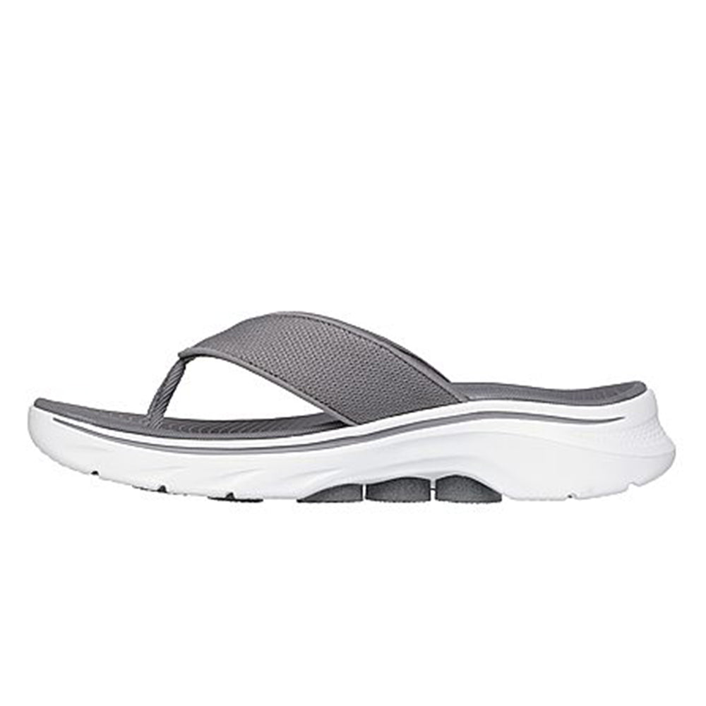 SKECHERS Go Walk 7 รองเท้าแตะผู้ชาย
