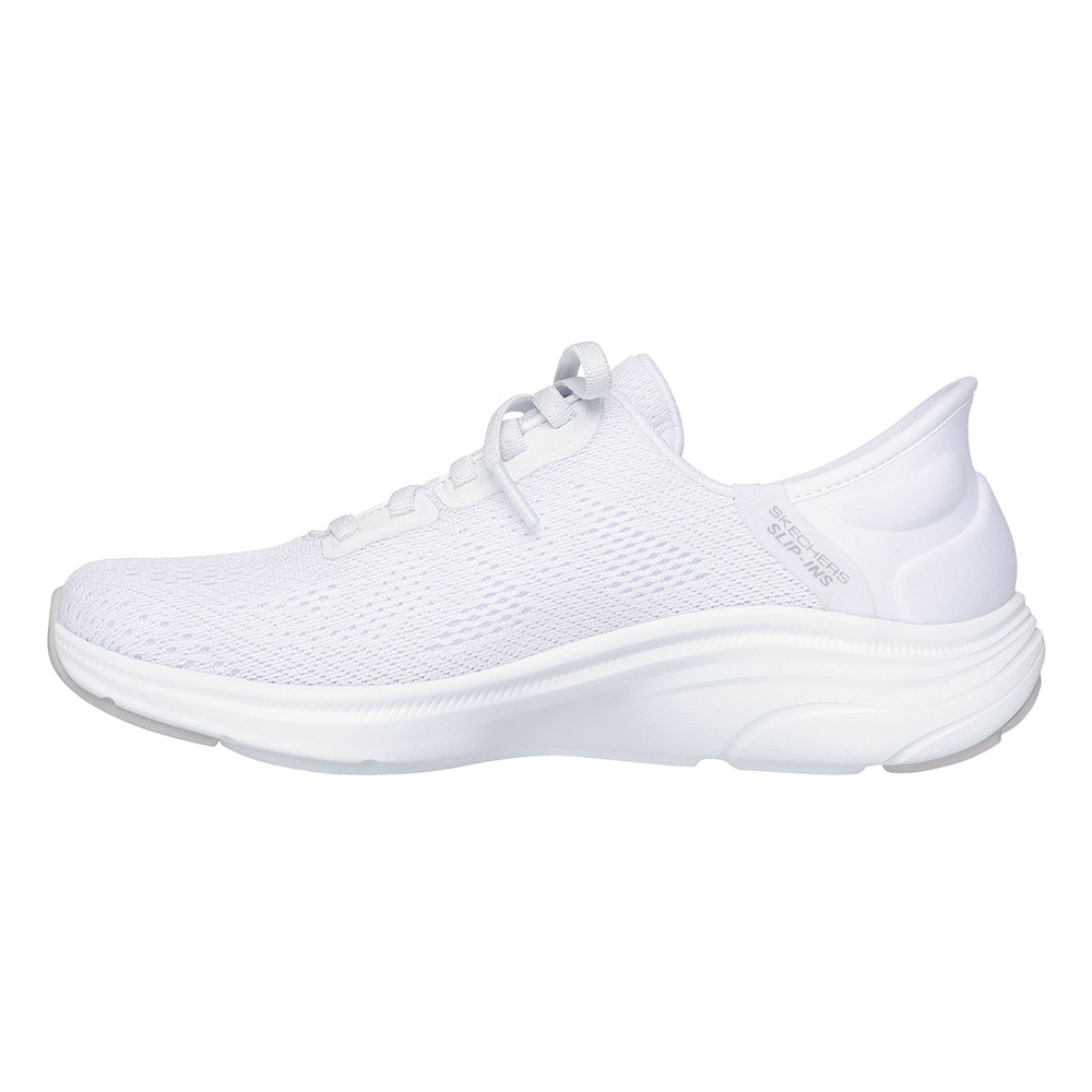 SKECHERS Slip-ins® D'lux Comfort 2.0 - Aerial Women's Lifestyle Shoes - Supersports Thailand